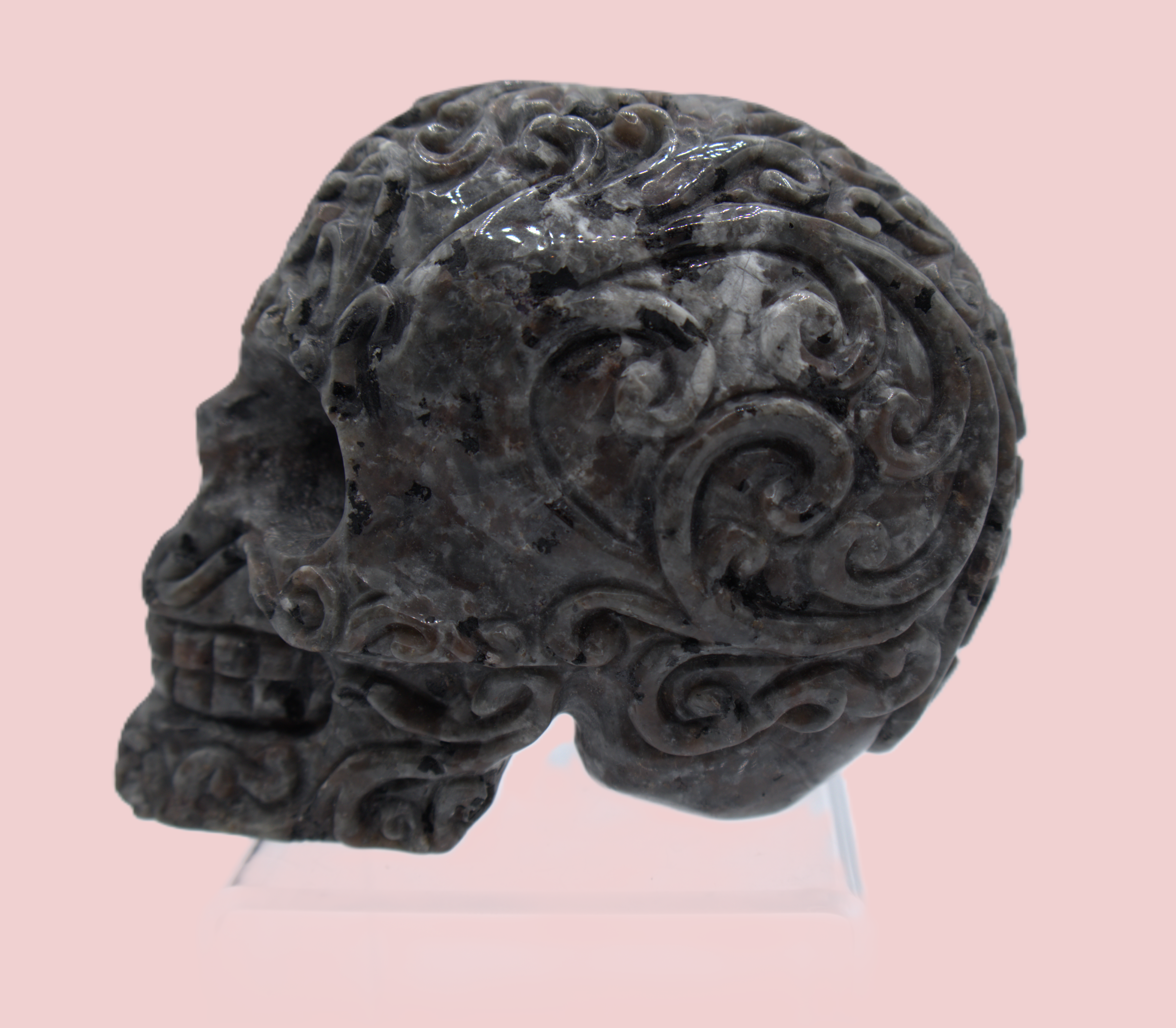 Fancy Fire Flash Yooperlite Skull - Medium