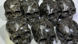Yooperlite Skull - UV Reactive